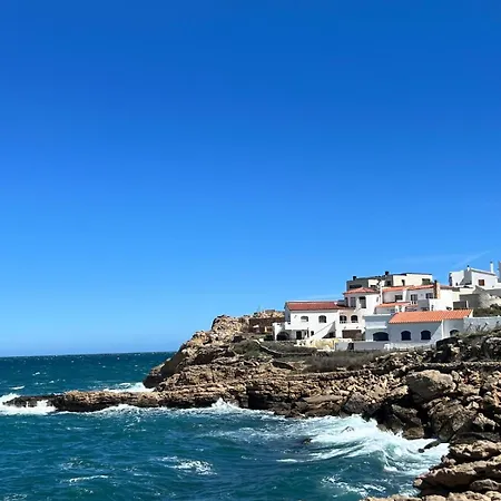 Spectacular Seafront Views Appartamento *